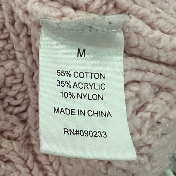 La Hearts Soft Blush V-Neck Sweater - Picture 9 of 10